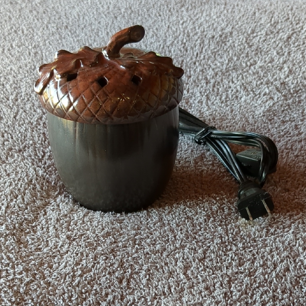 Brown Acorn-Shaped Electric Scent Warmer
